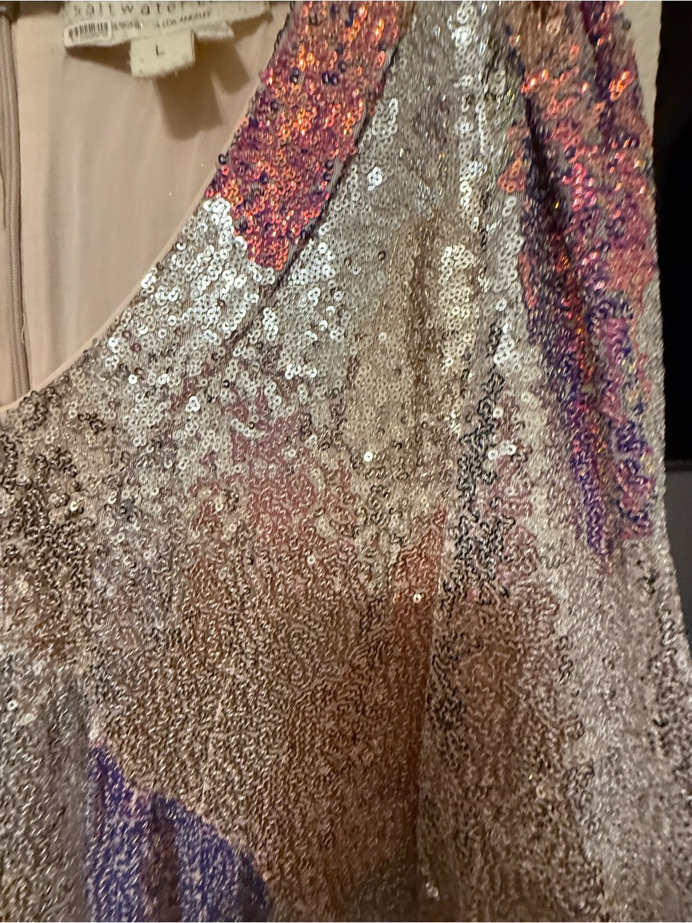 Sequin V-Neck Midi Dress in Iridescent Midi Dress. Size Large Saltwater luxe - Picture 9 of 15